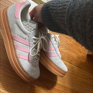 Gazelle suede sneakers pink and white big kids 7 girls